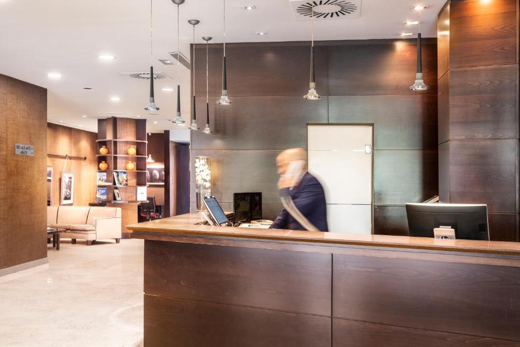 Hotel Catalonia El Retiro Madryt Zewnętrze zdjęcie