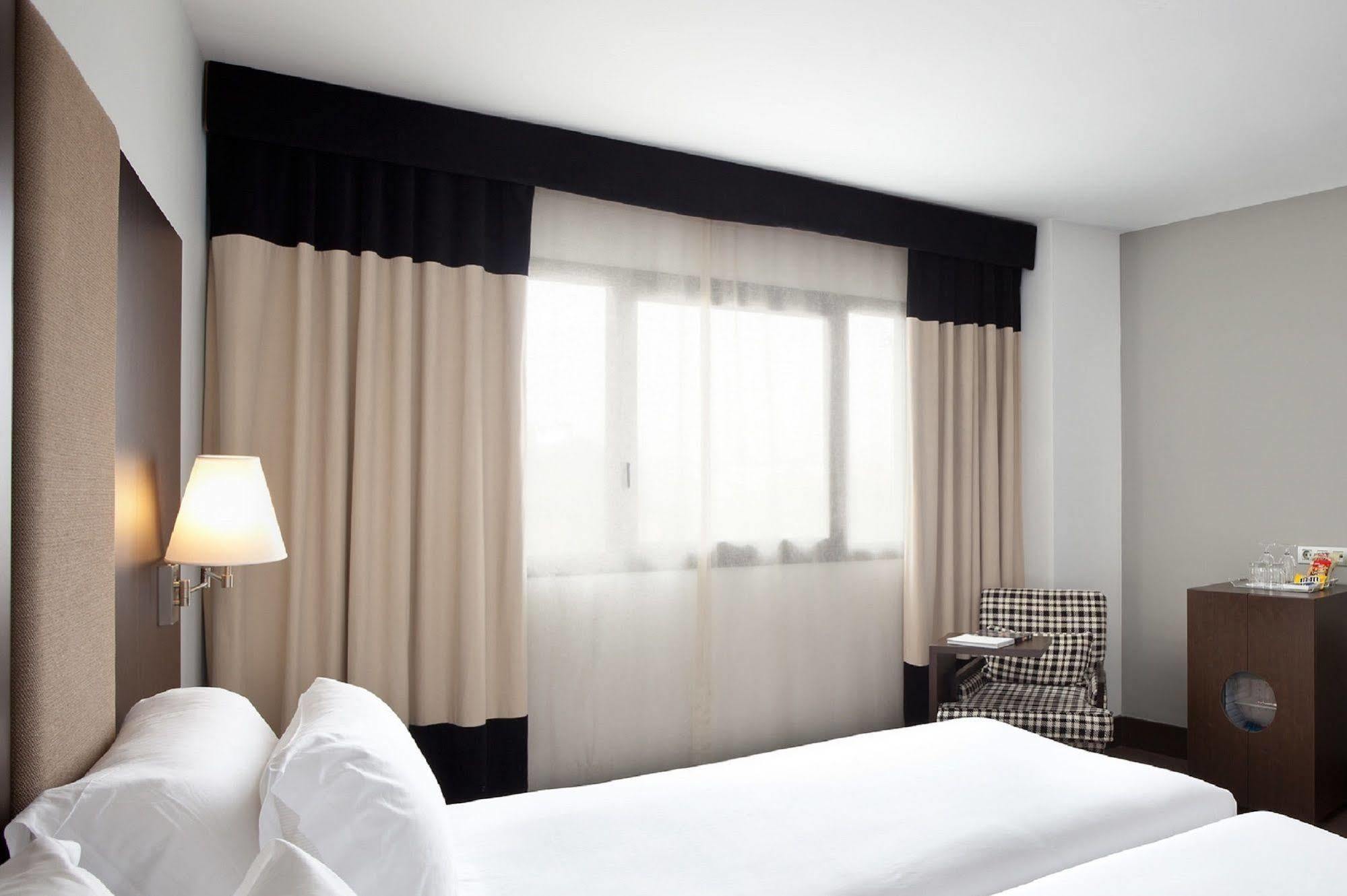 Hotel Catalonia El Retiro Madryt Zewnętrze zdjęcie